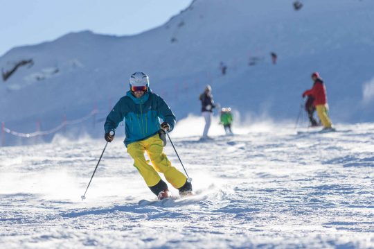 Skitechnik-Training: Oberkörperausgleichsbewegung